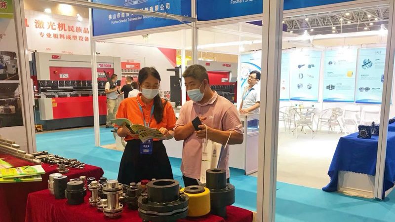 自动化机器人集成系统：如何评估性价比**